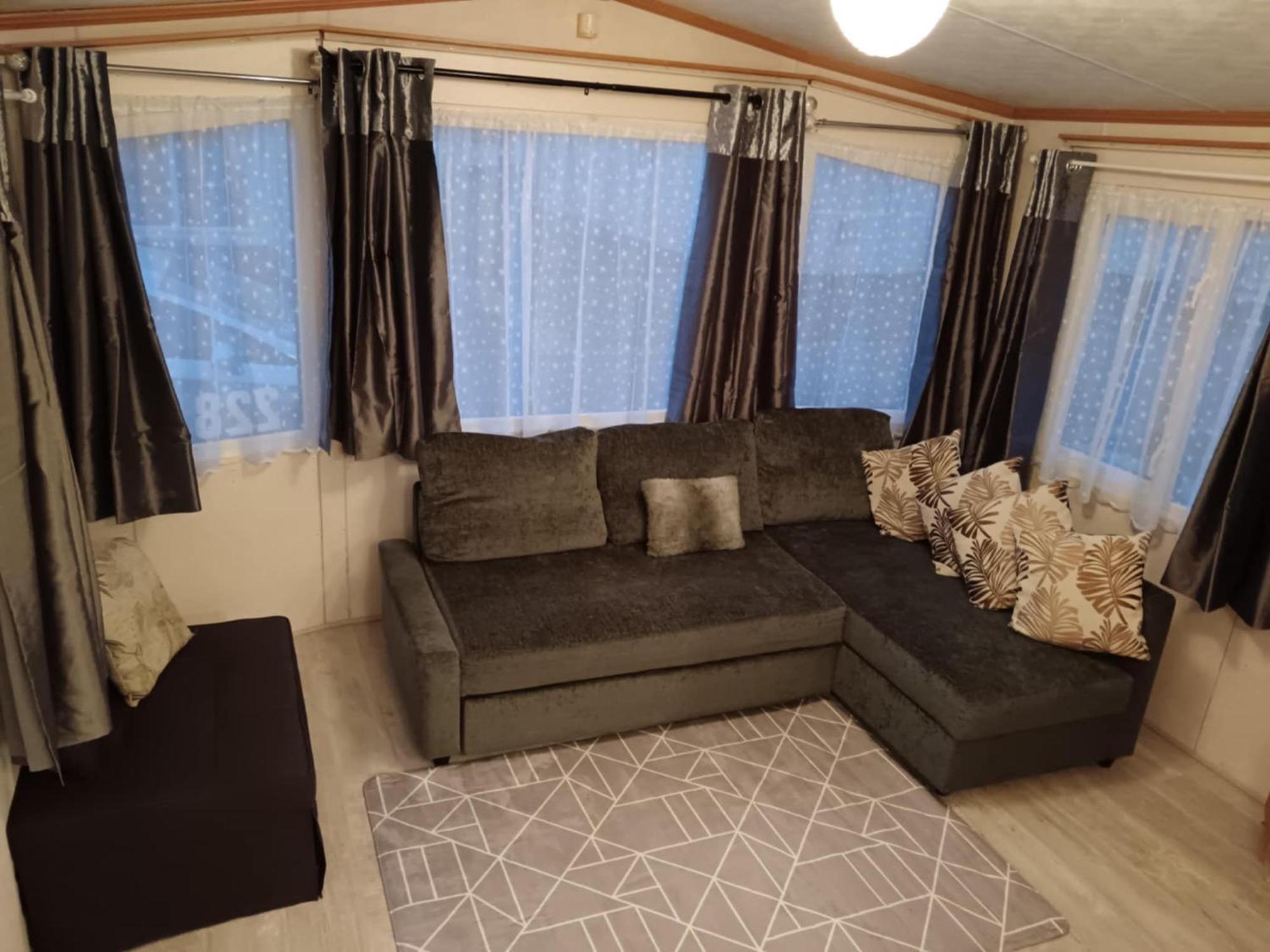 Lovely 3 Bedroom 8 Berth Caravan In 릴 외부 사진